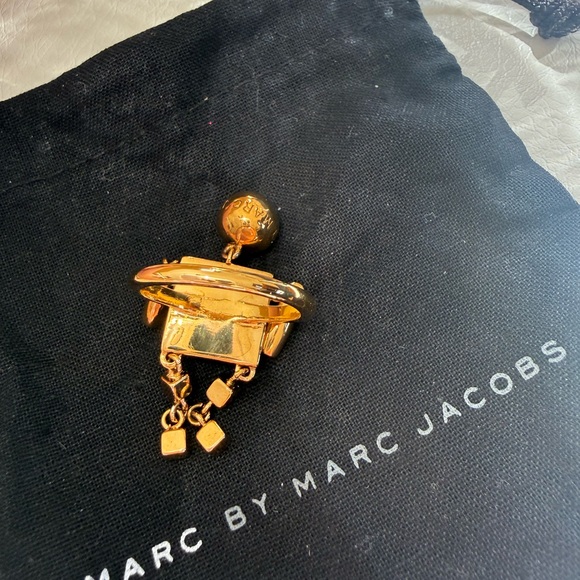 Marc By Marc Jacobs Gold and Black Tech Ring - Picture 3 of 3